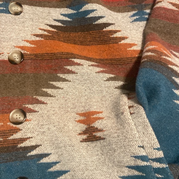 Aztec Jacket - Picture 2 of 3